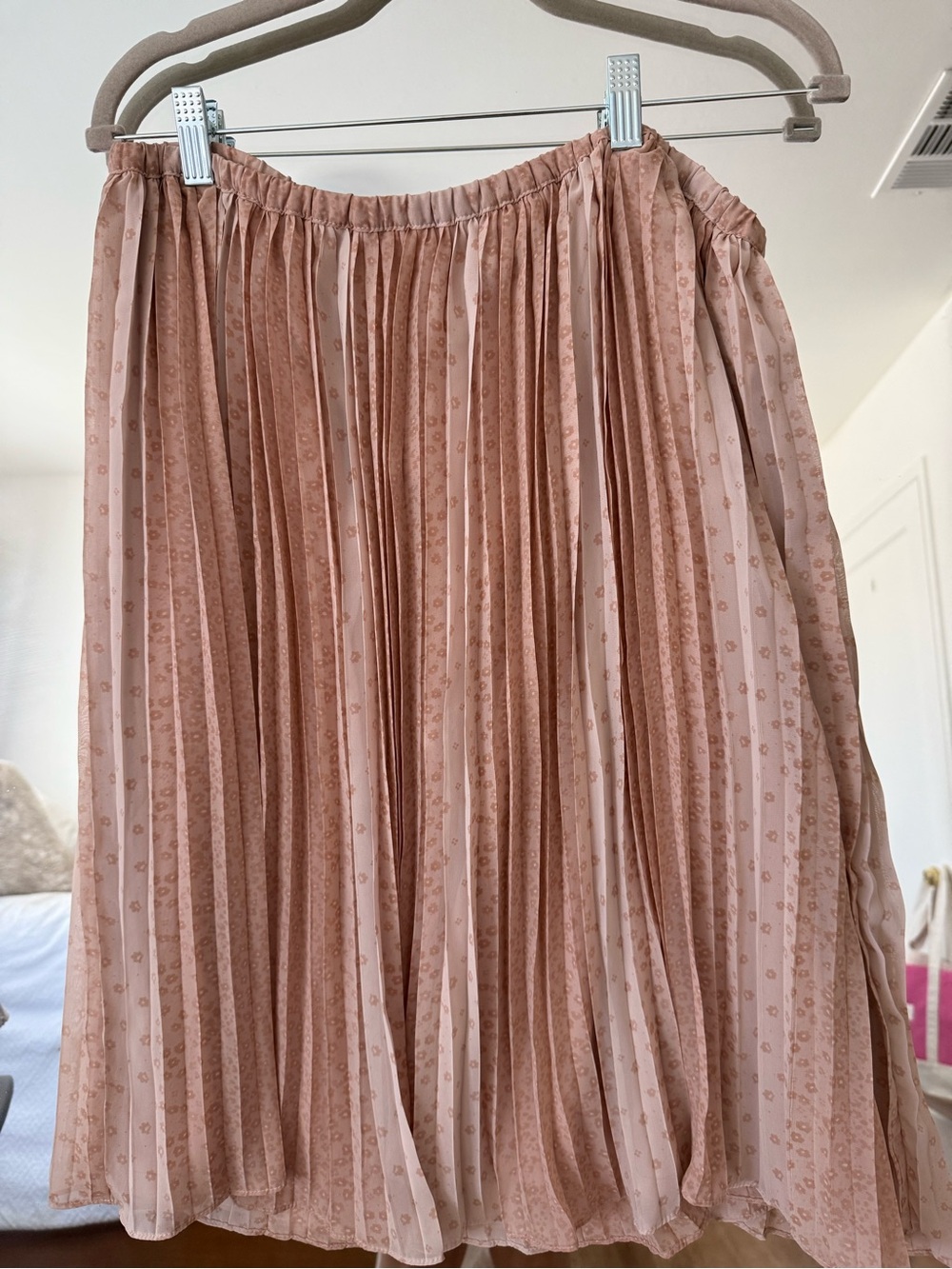 LC Lauren Conrad Dusty Rose Pleated Midi Skirt